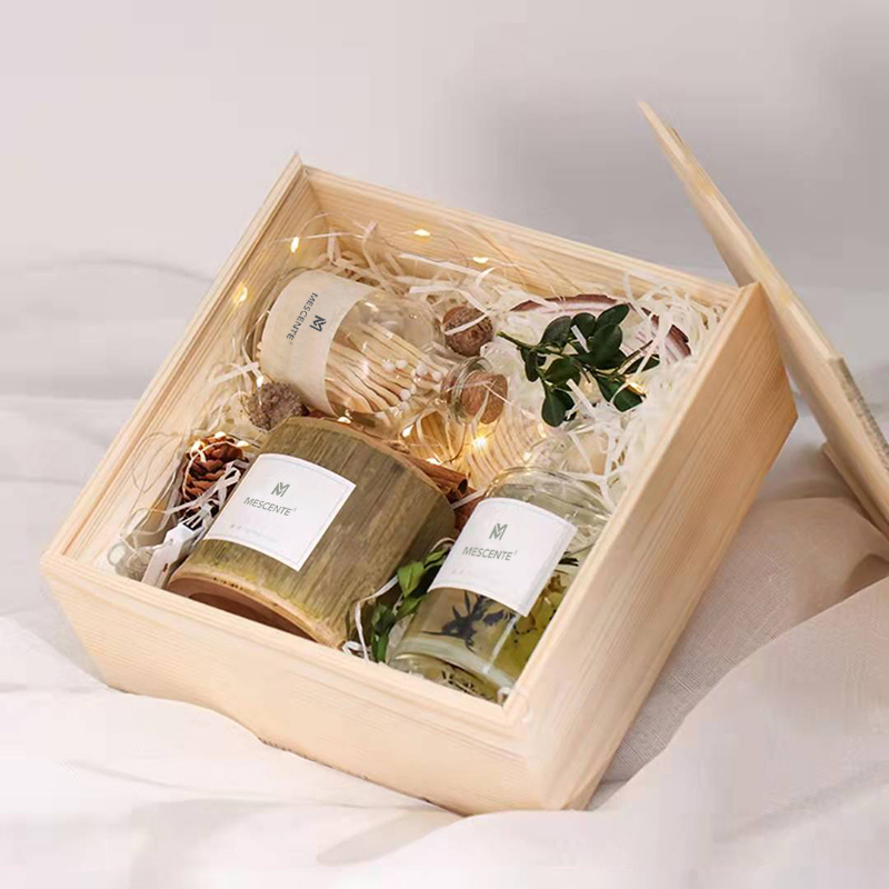 Suport de lumânare din lemn de lux M&Scent, lumânări private label parfumate cu cutie