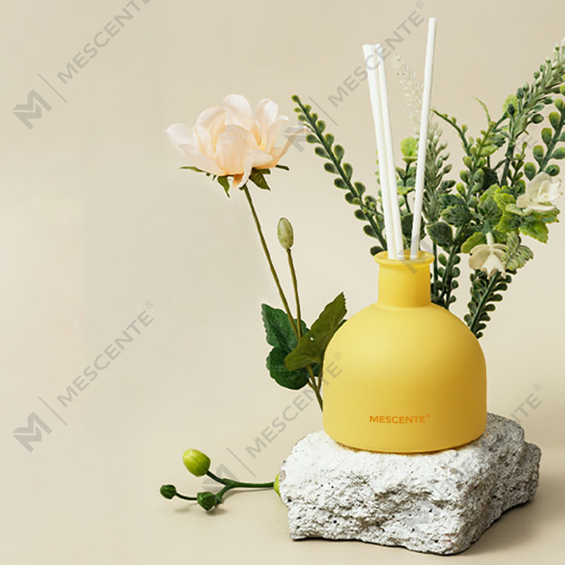 Difuzor de trestie de ulei esențial cu parfum de lux M&Scent, cu bețișoare de ratan