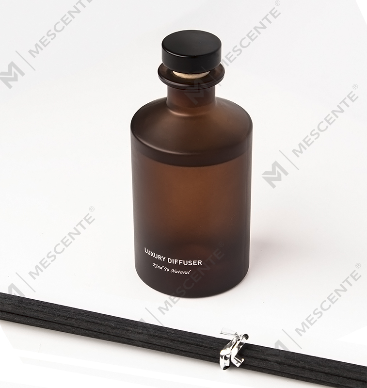 M&Scent Difuzor de stuf pentru ulei esențial de casă, cu sticla mată de lux personalizată