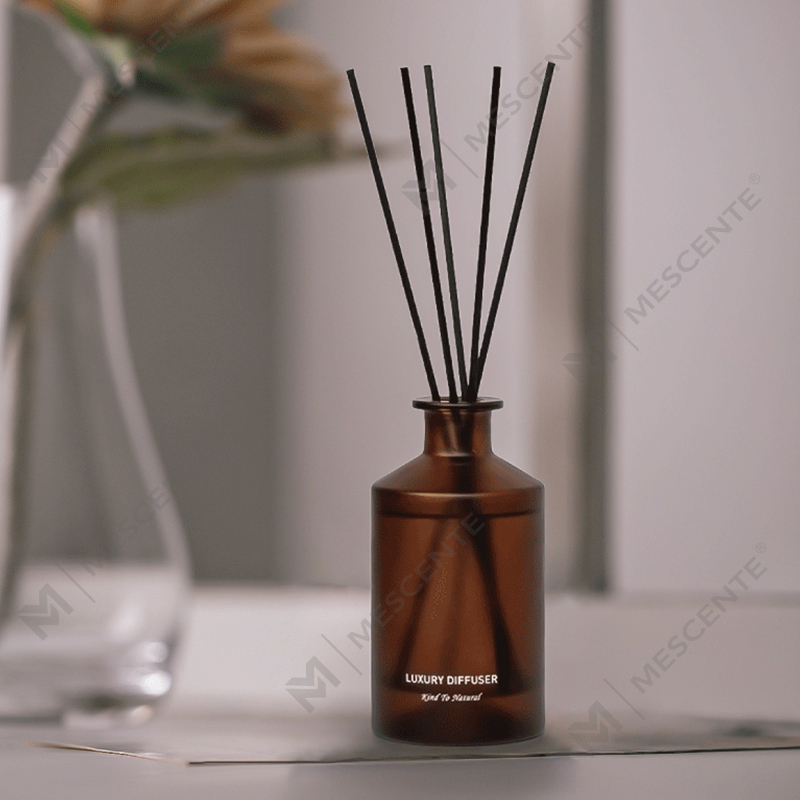 M&Scent Difuzor de stuf pentru ulei esențial de casă, cu sticla mată de lux personalizată