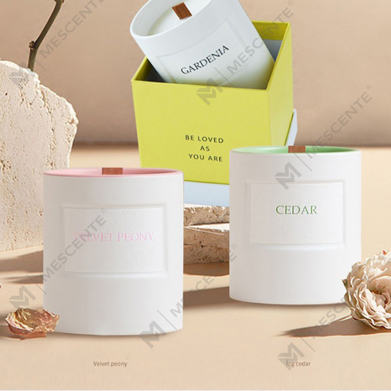 Borcane de sticlă cu parfum de casă de lux personalizate cu ridicata M&Scent, lumânări parfumate de ceară de soia