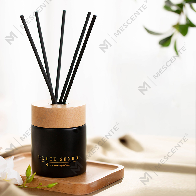 M&Scent, flacon negru, parfum, ulei pentru difuzor de trestie, parfum Thailanda, set de cadou pentru difuzoare de stuf