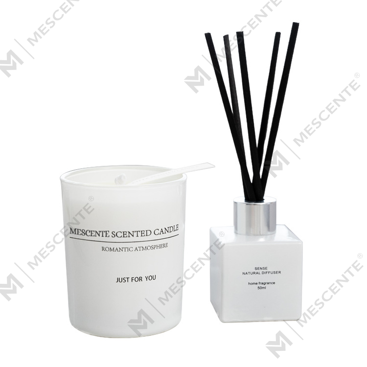 140g Set cadou cu lumânări parfumate de casă cu difuzor de trestie A99199