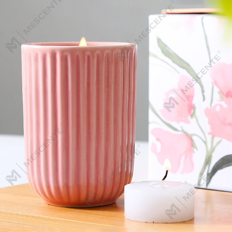 Lumânări parfumate din ceară de soia din ceramică colorată cu etichetă privată, personalizate de lux, în vrac