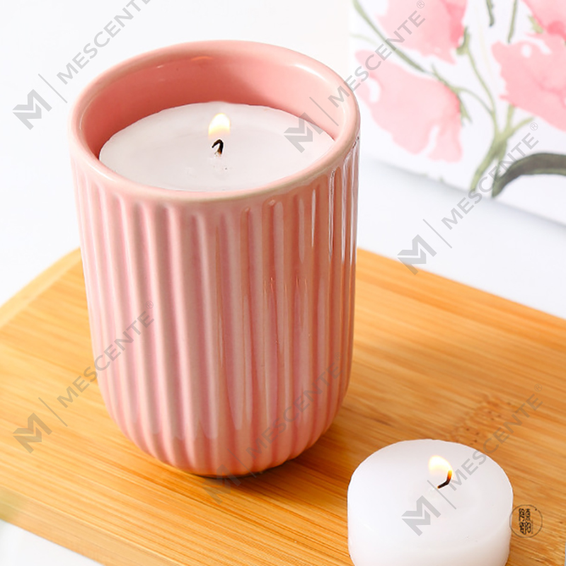 Lumânări parfumate din ceară de soia din ceramică colorată cu etichetă privată, personalizate de lux, în vrac