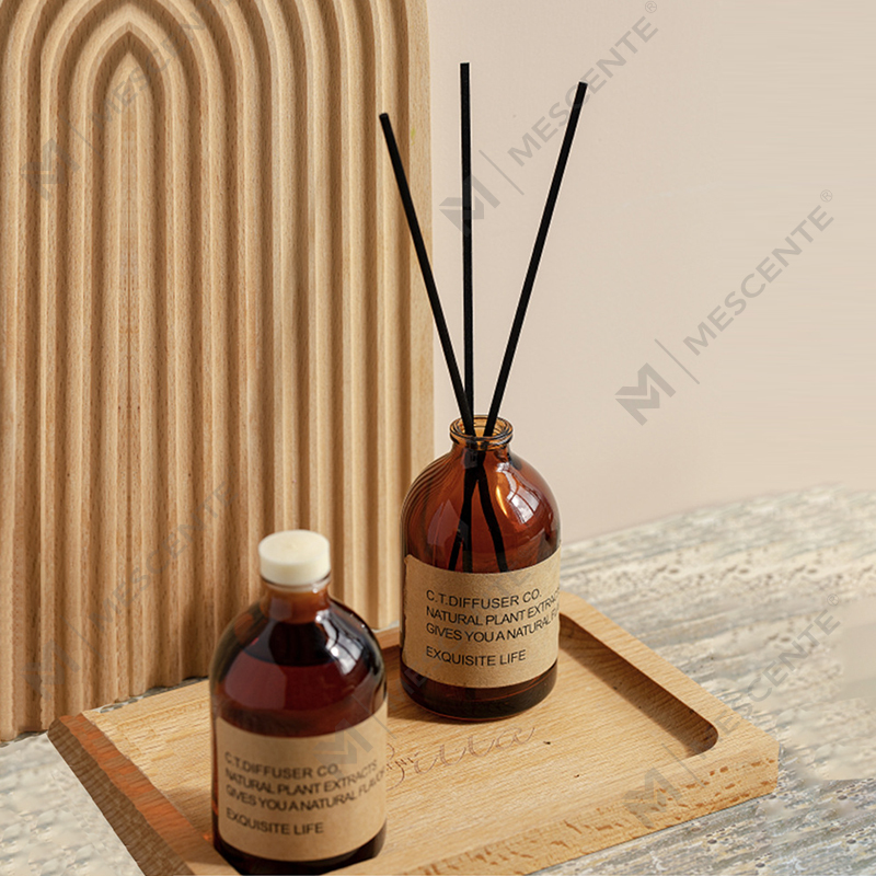 Set de difuzor de stuf și lumânări parfumate M&Scent cu decor de lux, cu ambalaj